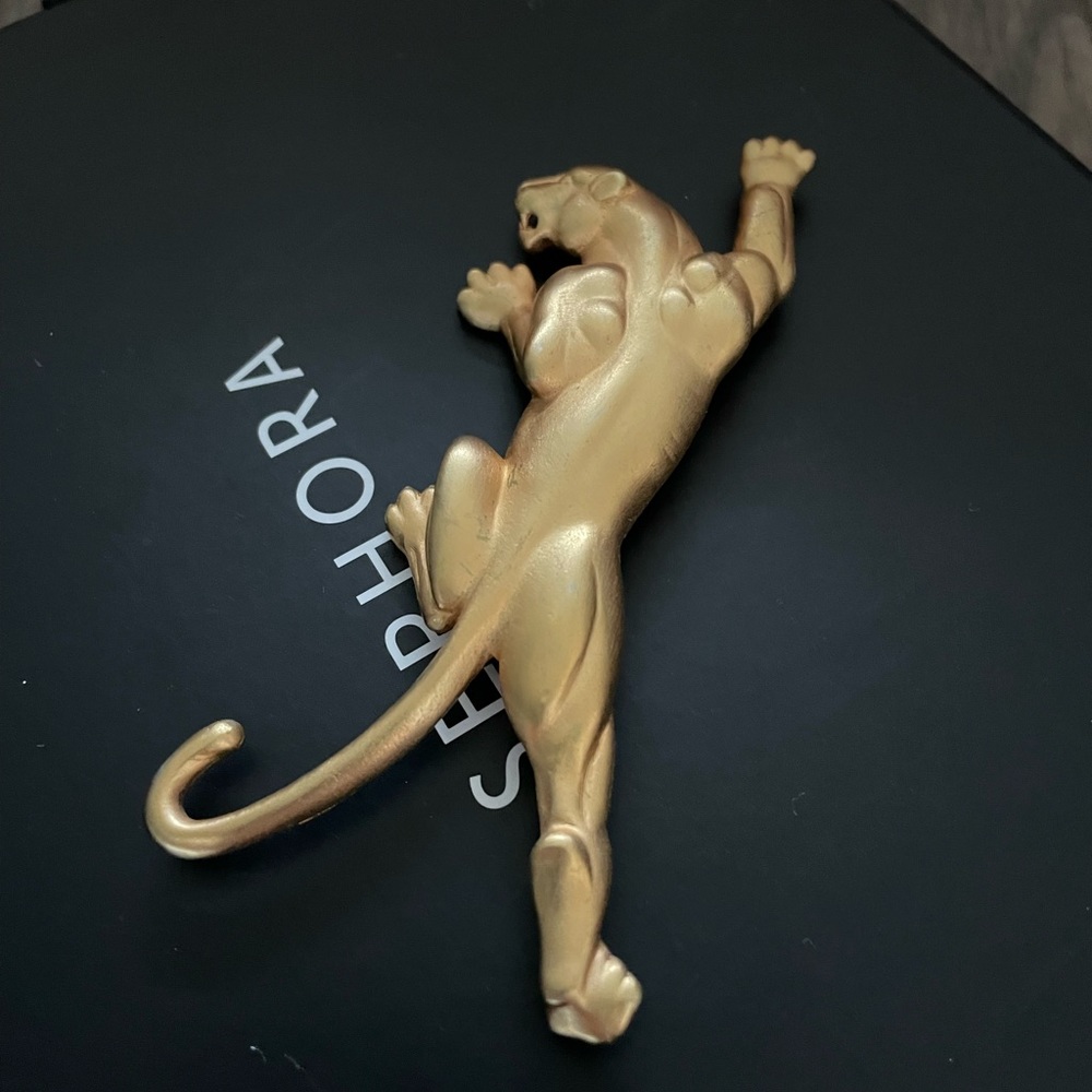 Vintage panther gold pin